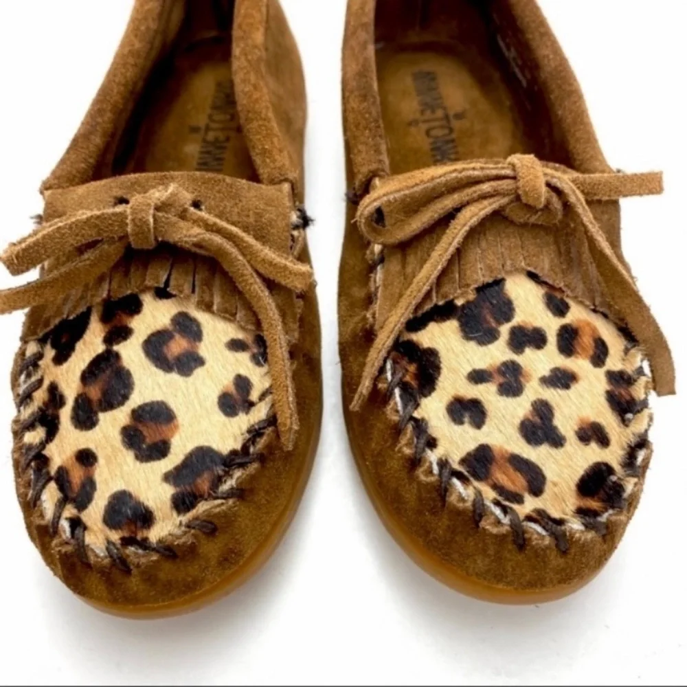 MINNETONKA Leopard Calfskin Kilty Moc Suede Moccasins Flat In Brown Size 1 Kids